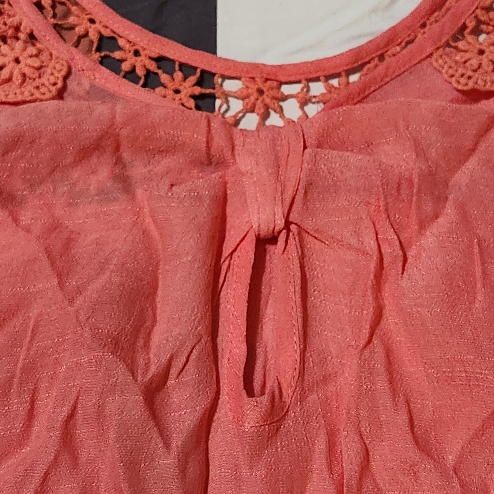 Women's flowy summer top - Picture 2 of 6